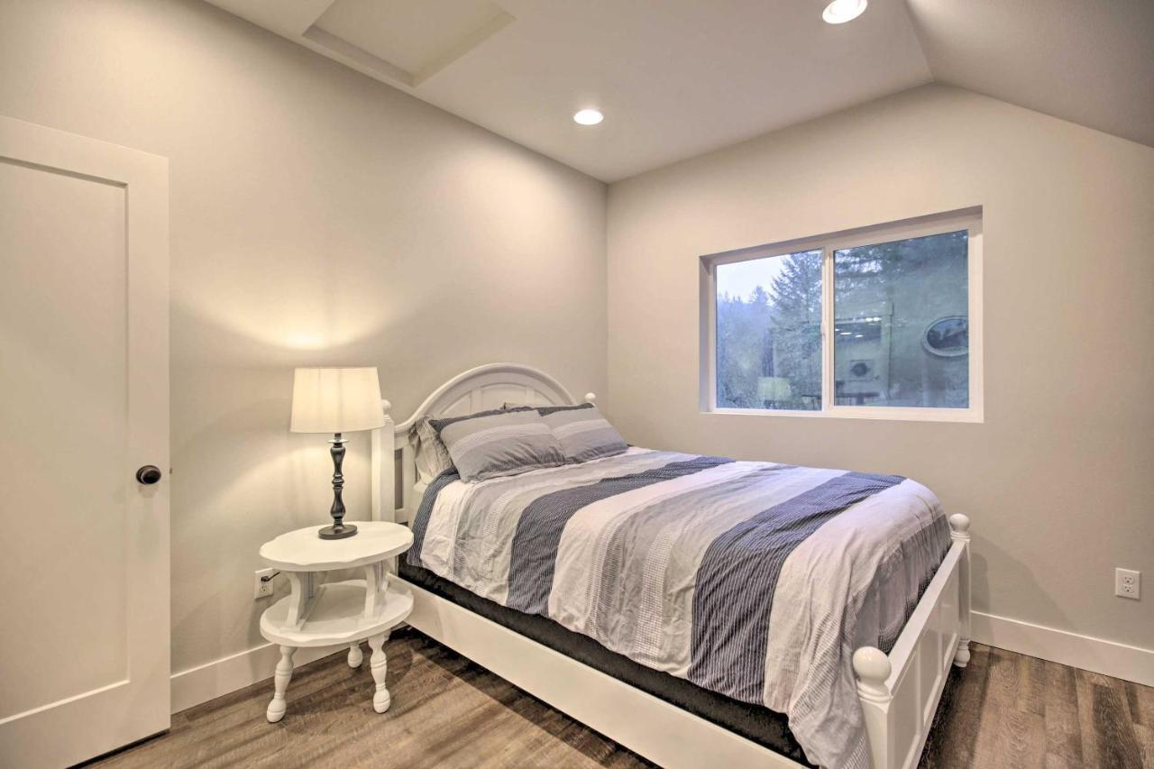 Chic Farmhouse With Creek In Heart Of Wine Country! ميكمينفيل المظهر الخارجي الصورة